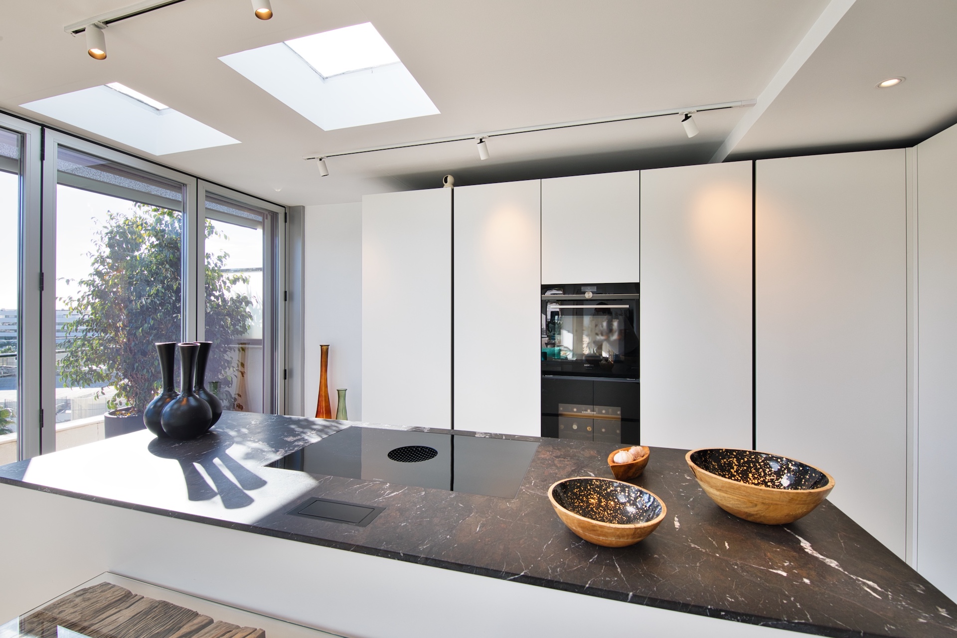 Resa Estates Ibiza te koop penthouse Marina botafoch for sale Ibiza kitchen 4.jpeg